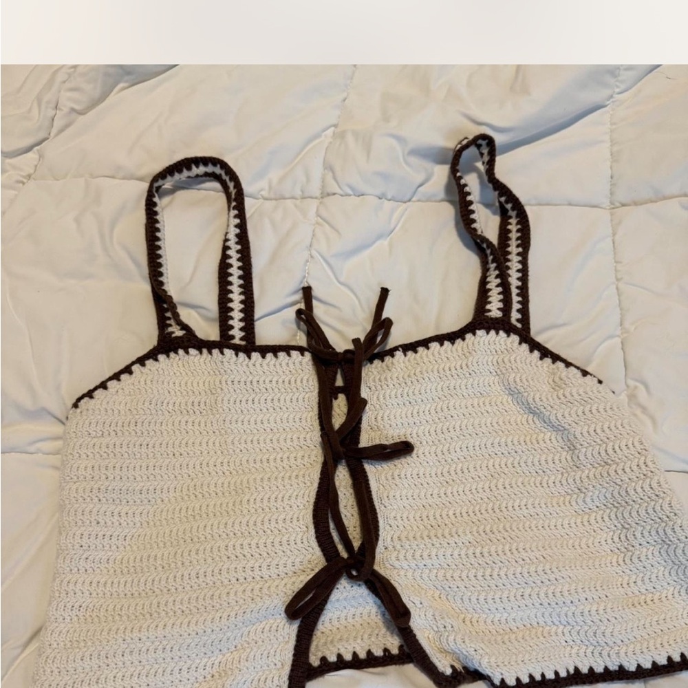 Abercrombie & Fitch Crochet Tie-Front Camisole in Cream with Brown Trim